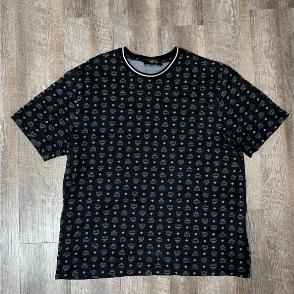 MCM black T-Shirt (Large)